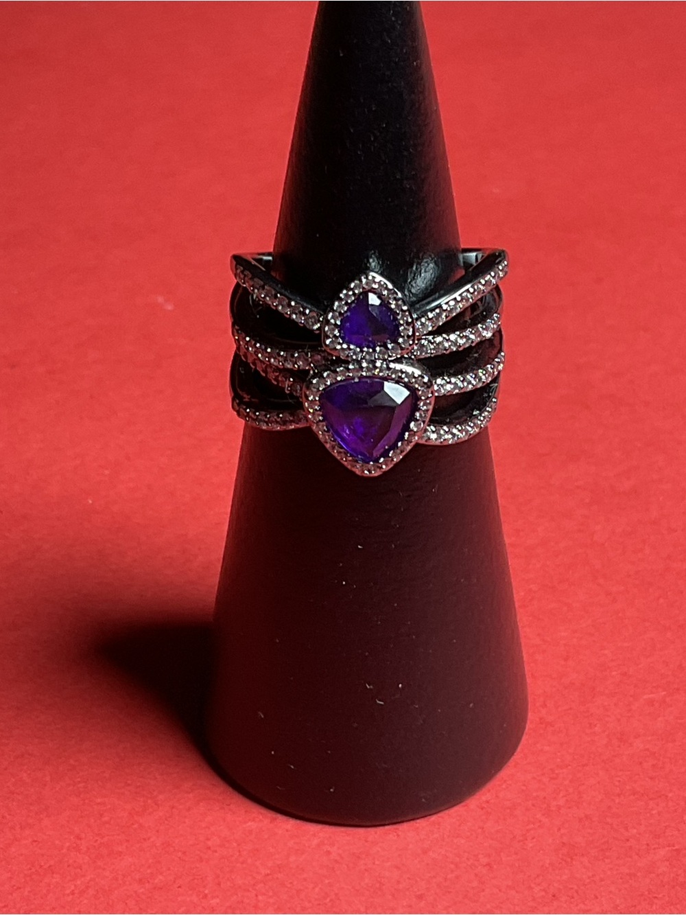 Bomb Party RG60775 “Dazzled Up” Lab Created Amethyst on Hematite Size 8 Ring NWT